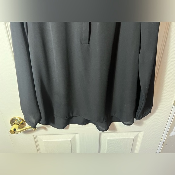 DR2 Black Long Sleeve Blouse Embroidered Accents SZ Small Business Wear - Picture 3 of 12